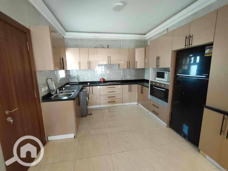 3 42471011-6034-4e06-925d-f8e7e6294f13. jpg