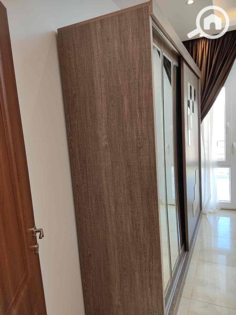 11 b327a31c-4fb5-4e91-ada0-ba8038baa0c8. jpg