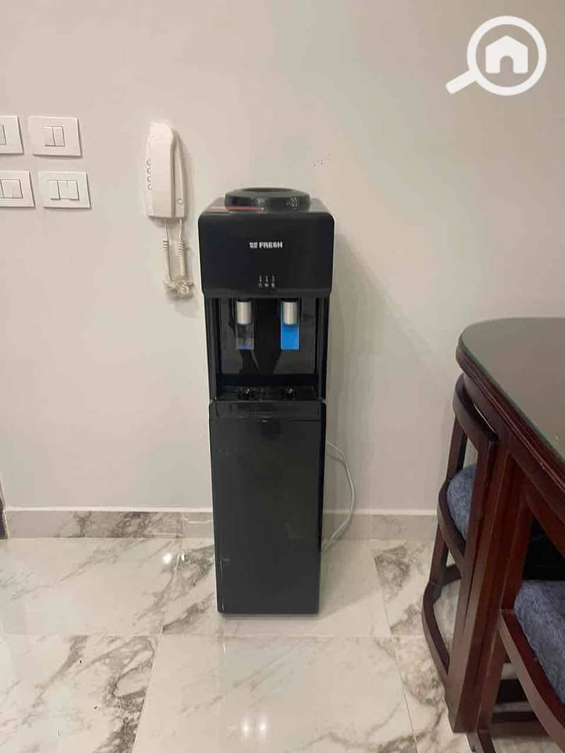 26 217633de-33ea-4d9c-b46d-83ecc13b05de. jpg