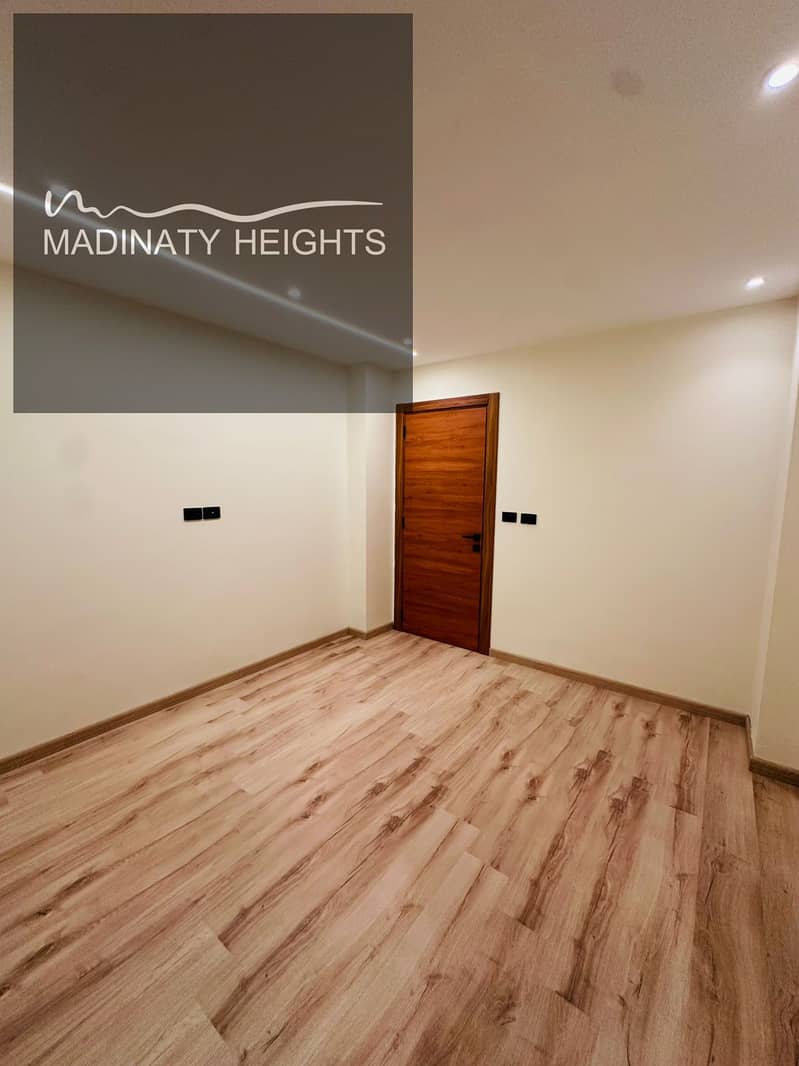 5 WhatsApp Image 2025-12-07 at 16.43. 34_a8275463. jpg