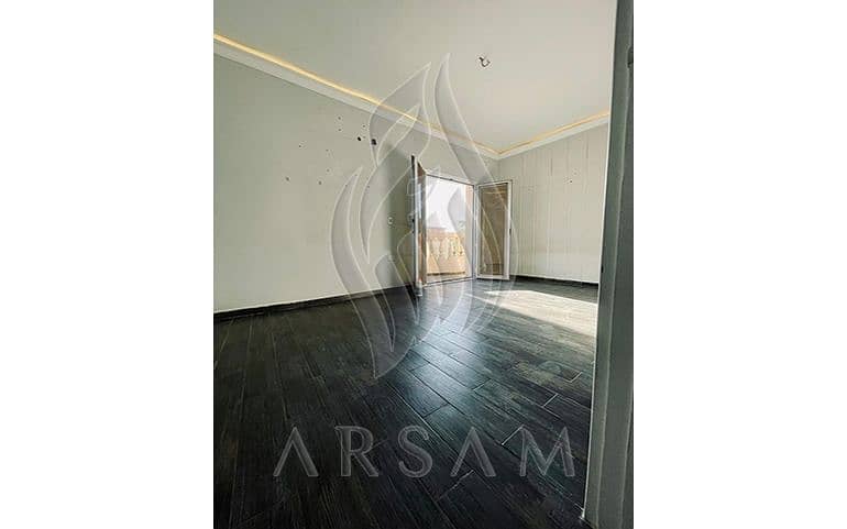 9 WhatsApp Image 2025-08-25 at 4.44. 10 PM (3). JPG