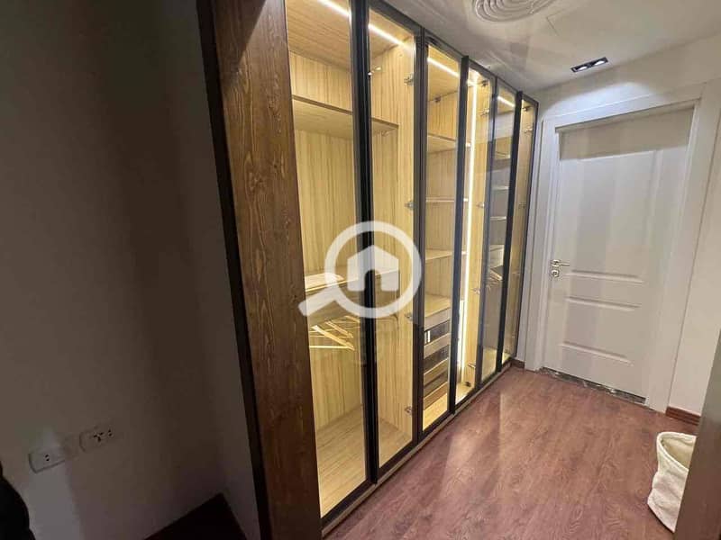 5 96979f0e-de05-443b-a11b-bb2df5bbbd52. jpg