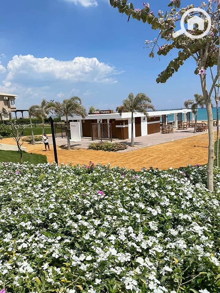 6 434326208_1102580910798916_4217880726829686615_n. jpg