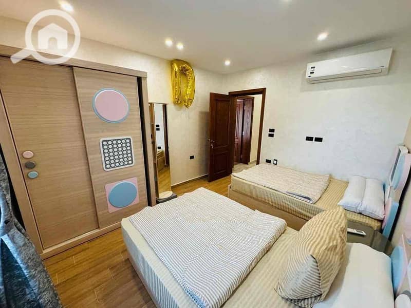 3 c3069479-b664-436e-a8c9-ecbf06b3ded9. jpg