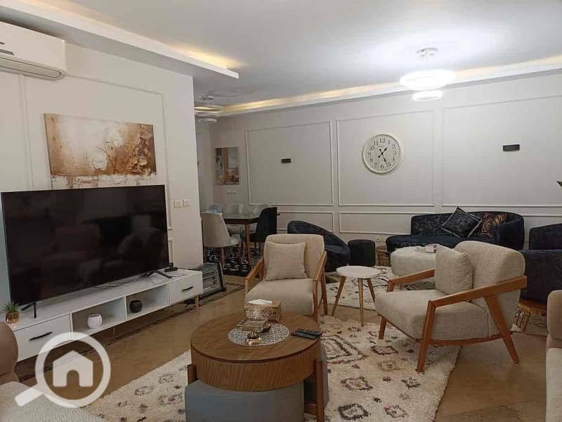 10 365d9e1f-7020-40e2-9944-f070b054dd13. jpg