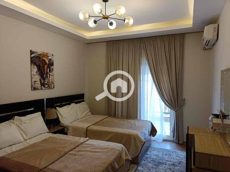 21 96ec1243-be43-4b9b-b356-a562f356679a. jpg