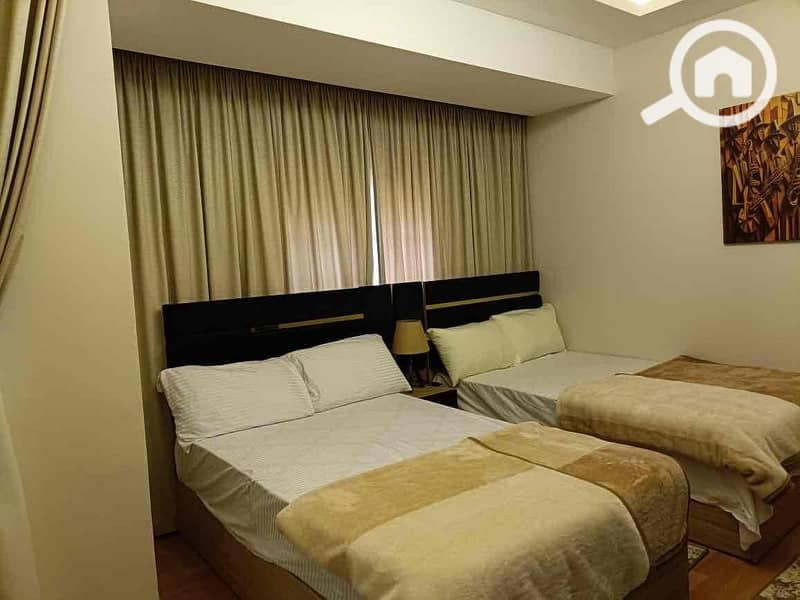 29 cd41ccb6-0418-45e6-b2f4-b195982c46bc. jpg