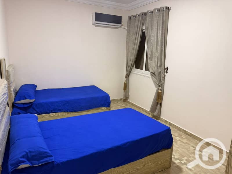 4 8e4c1a5f-4931-4386-93b2-e6bbf3aaa753. jpg