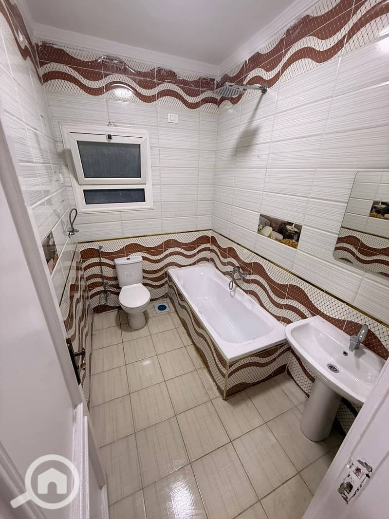 6 2f7079fc-25d3-41ce-92ee-697dc42dd0fe. jpg