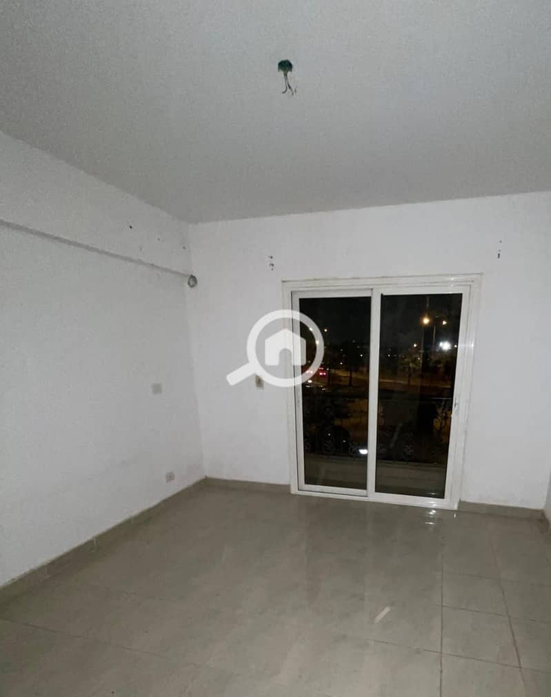 6 c39aac60-2756-405f-992d-060838031a75. jpeg