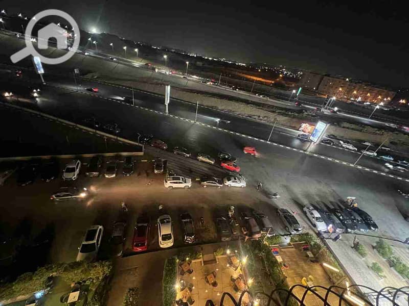 1000165918. jpg 1000165918. jpg