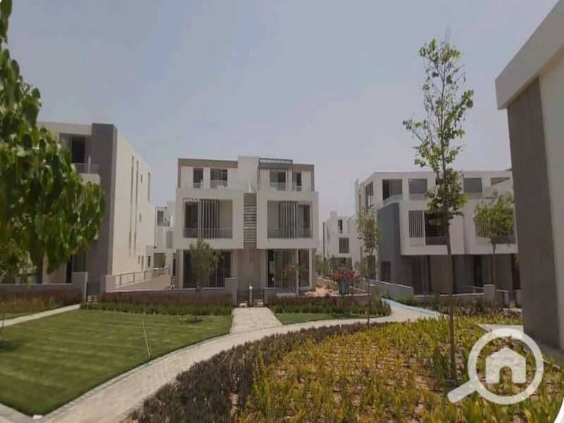 2 860fa67f-eed3-41b1-b4ce-e5ab9396a2d3. jpg