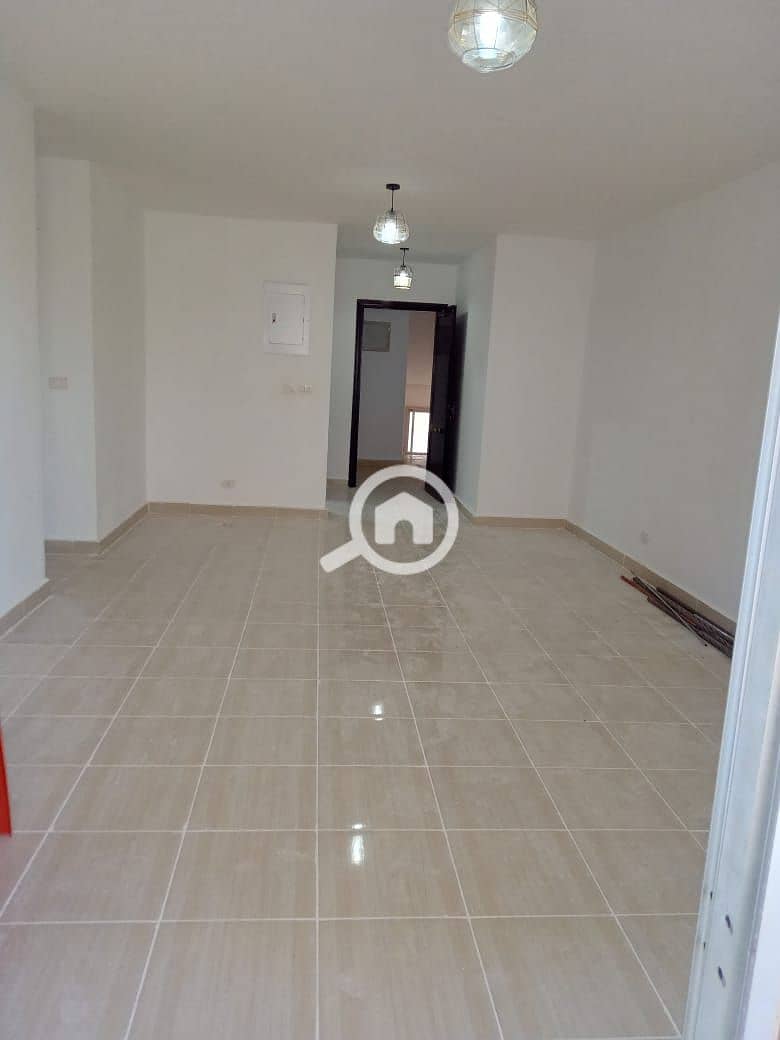 2 c8fcaf4b-24af-49b8-bf08-1db4cb3917b0. jpeg