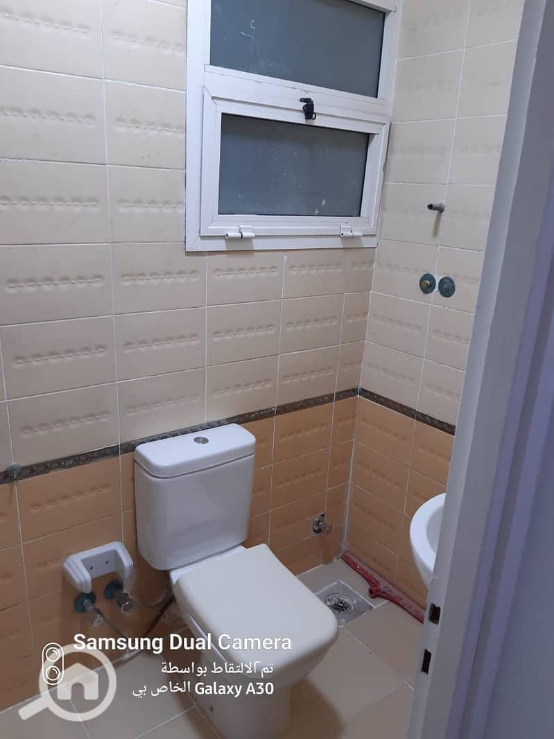 12 72bb423c-3a7a-4e50-8521-513030ff6b98. jpeg