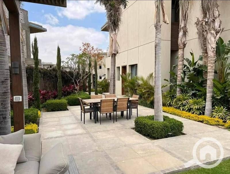 2 31baed81-e0c7-4e36-969a-b2646fb420d9. jpg