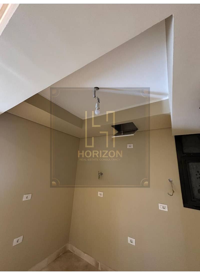 6 WhatsApp Image 2025-12-07 at 3.17. 33 PM. jpg