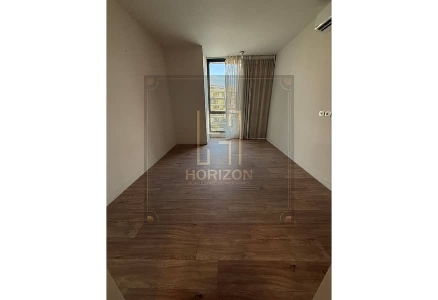 5 WhatsApp Image 2025-12-07 at 3.15. 46 PM (1). jpg