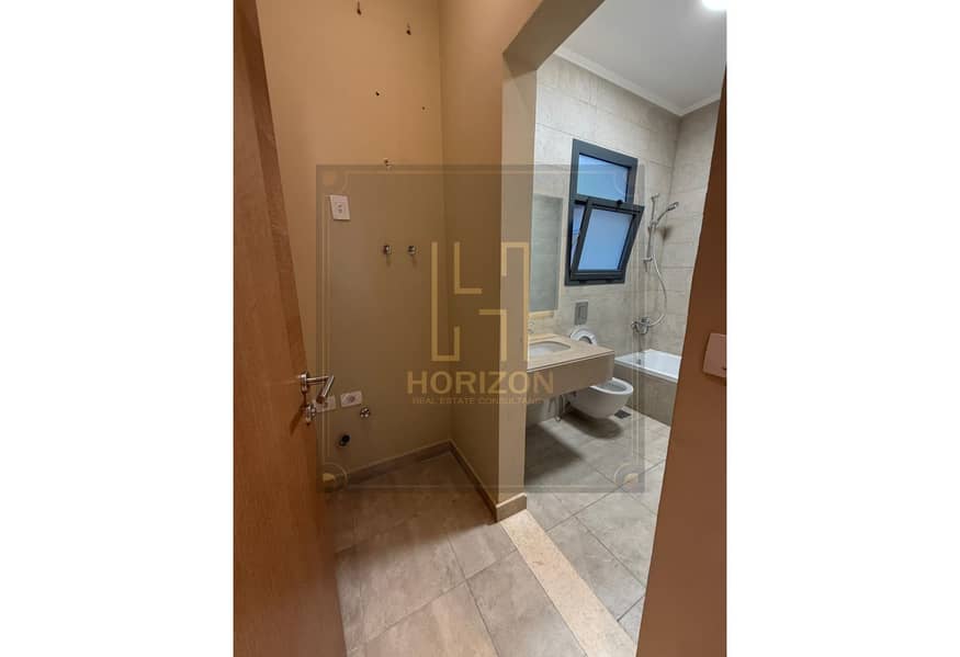 10 WhatsApp Image 2025-12-07 at 3.15. 49 PM. jpg