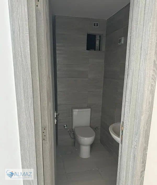 3 WhatsApp Image 2025-12-07 at 1.51. 05 PM (1). jpeg