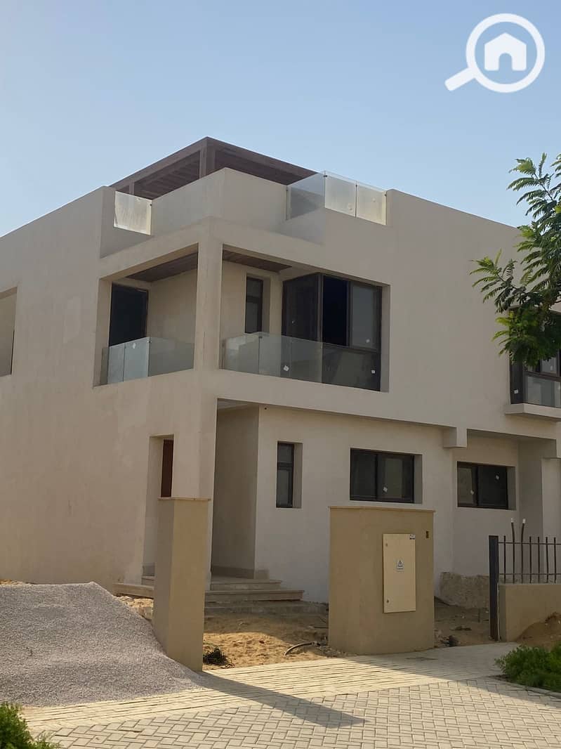 2 0b17ea85-2a45-490c-af09-5ab6cef3f188. jpeg