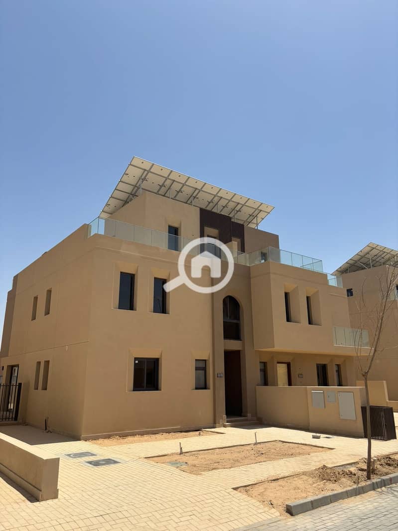 8 1512cb0e-b6d4-4e64-a1d2-0b6e9db71966. jpeg