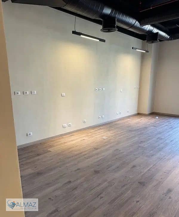 3 WhatsApp Image 2025-12-07 at 1.52. 40 PM (1). jpeg