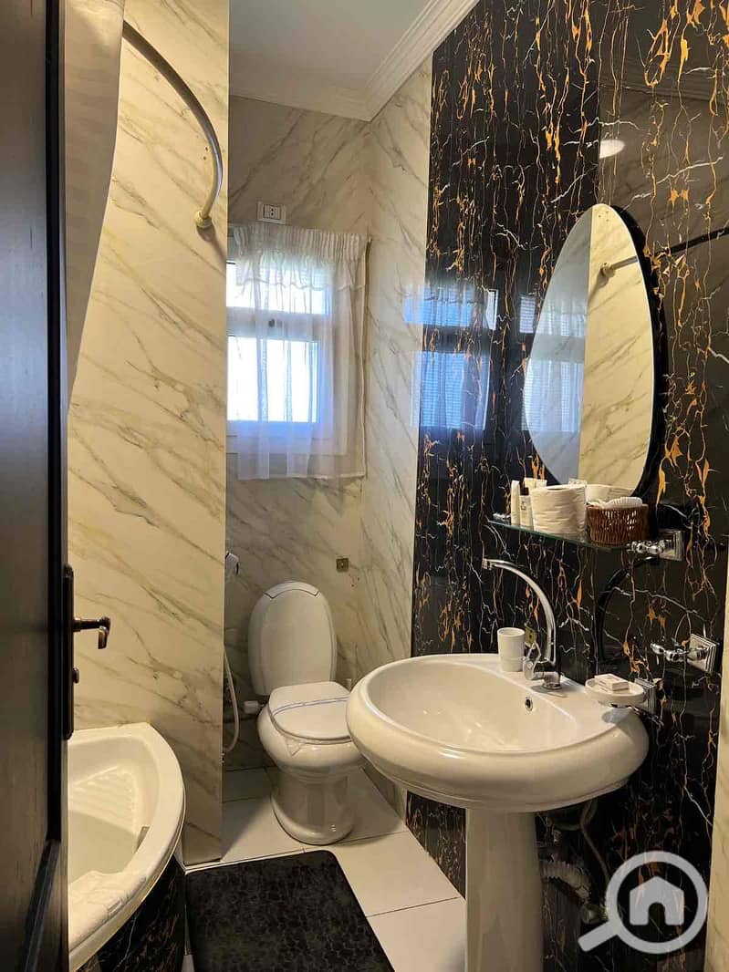 6 8f17da91-dbd8-4a6a-a4d8-f92067099b02. jpg