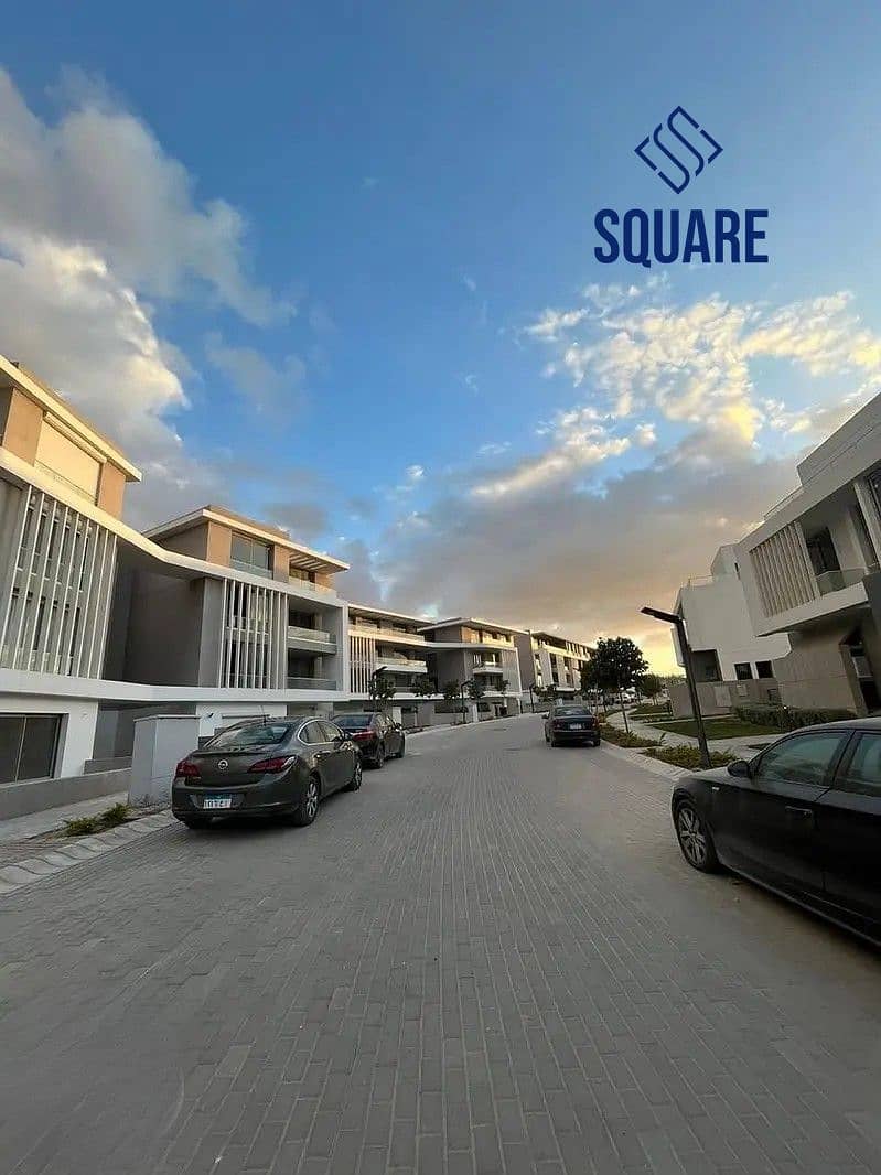 8 27111536-800x600. jpg