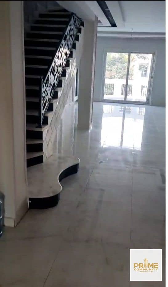 9 WhatsApp Image 2025-12-04 at 16.25. 55_343cc16e. jpg