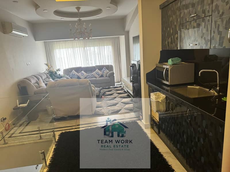 2 7c451ad5-1f20-4eaa-baaa-21319afe8c60. jpg