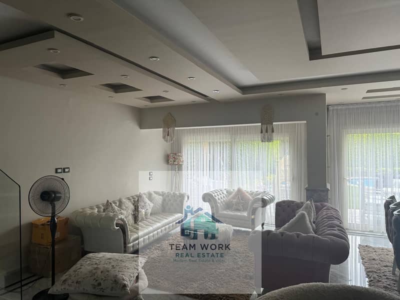 10 b3469908-cc26-4496-88b6-7a2dc2191f8e. jpg