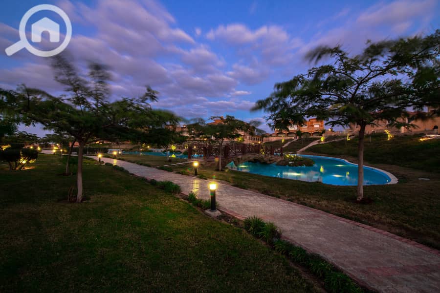 2 b00e9691b8666fc6b43d72c06f1ea5d7. jpg. jpg