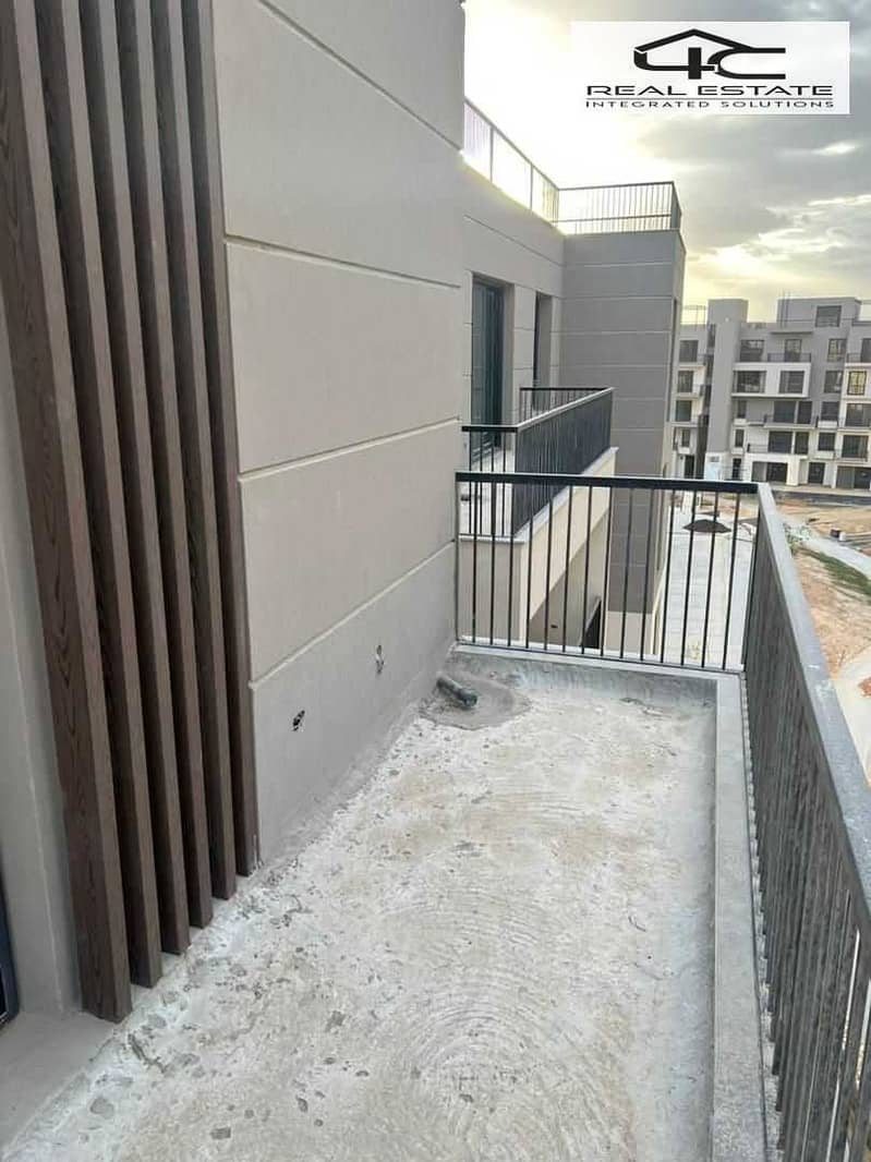 14 huNwttUS5CefHwP9WFfJgqH49B5ruQ4Jee4qjf8J. jpg