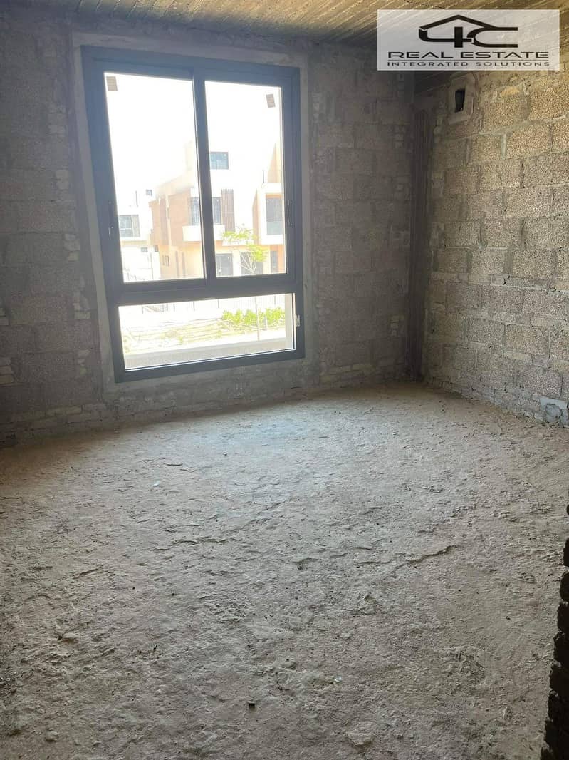 10 WhatsApp Image 2025-11-13 at 2.51. 59 AM. jpeg