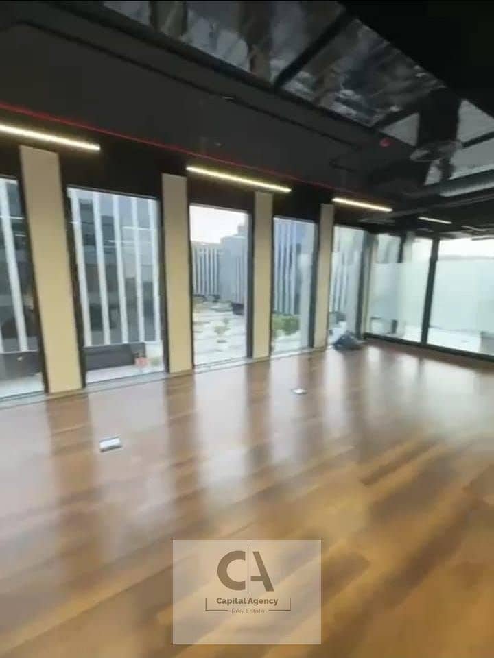 3 ea46514f-7c1e-47b3-ad3e-a11f7d426fc4. jpg