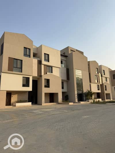 فلیٹ 3 غرف نوم للبيع في الشيخ زايد، الجيزة - IMG-20251106-WA0050. jpg فلیٹ 3 غرف نوم للبيع في الشيخ زايد، الجيزة - IMG-20251106-WA0050. jpg