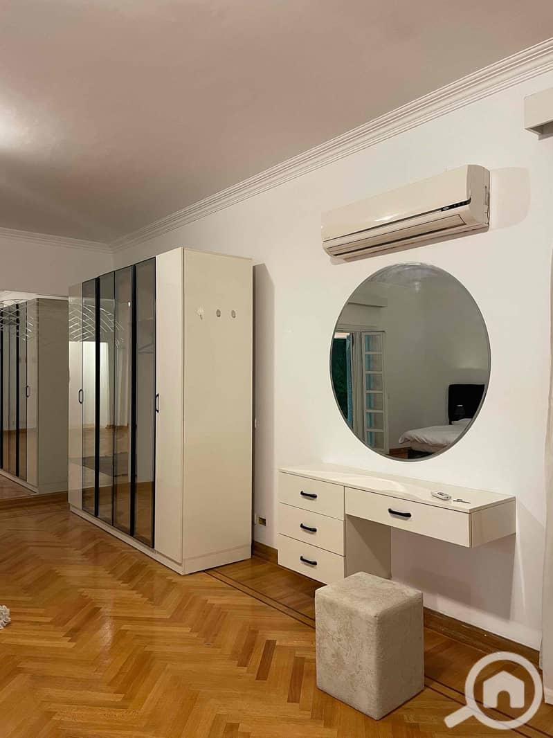 20 e306ff0d-ca2c-409d-9565-28da78d060a7. jpg