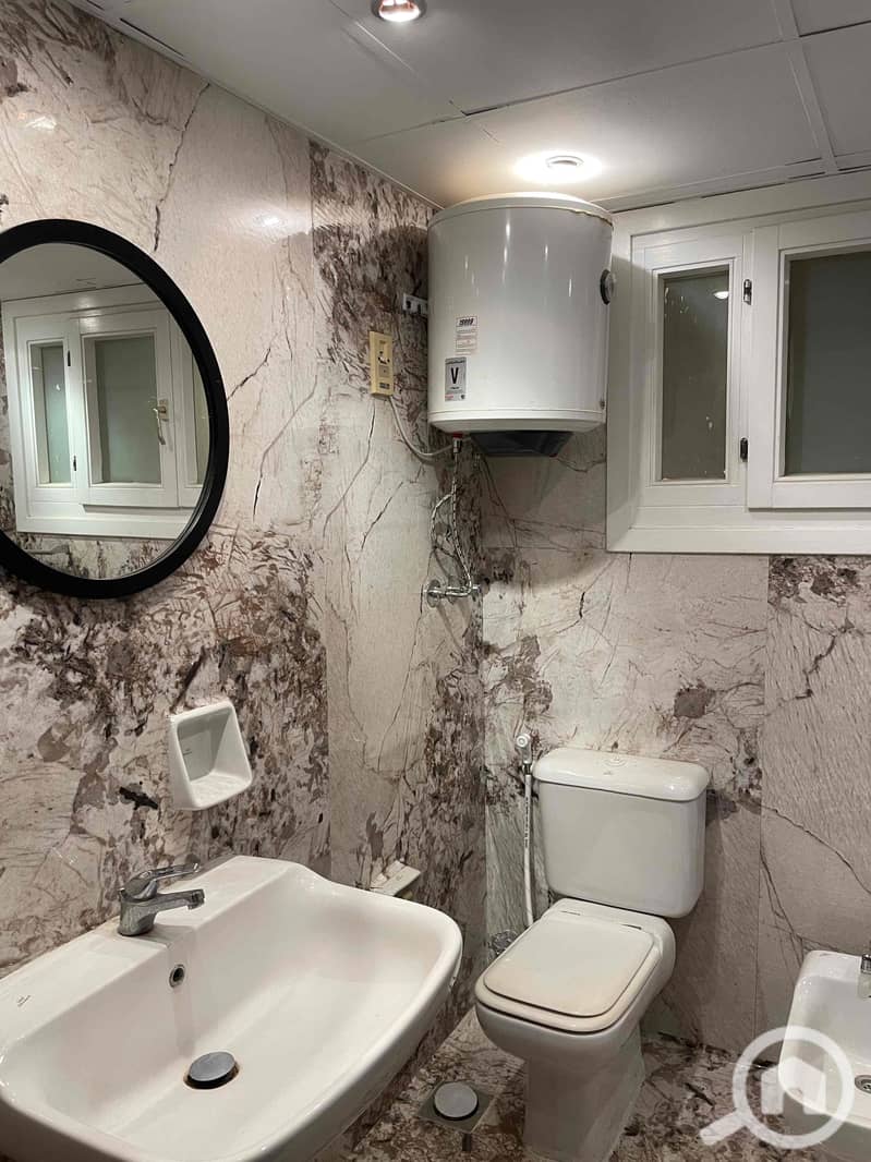 25 e2a5466e-0552-4577-8d21-e9b1d0129503. jpg