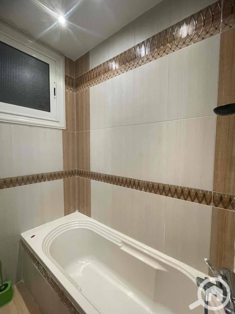 27 c0efe212-d597-4e55-b8ab-03a7639ee4f5. jpg