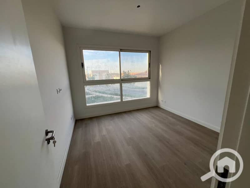 6 WhatsApp Image 2025-12-07 at 5.29. 52 PM. jpeg