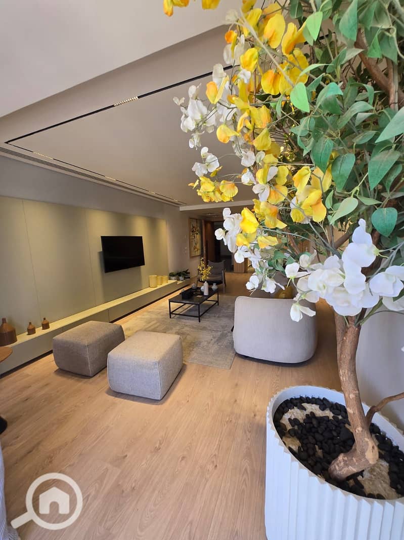 17 WhatsApp Image 2025-08-20 at 17.41. 43_70c3d9e5 - Copy. jpg