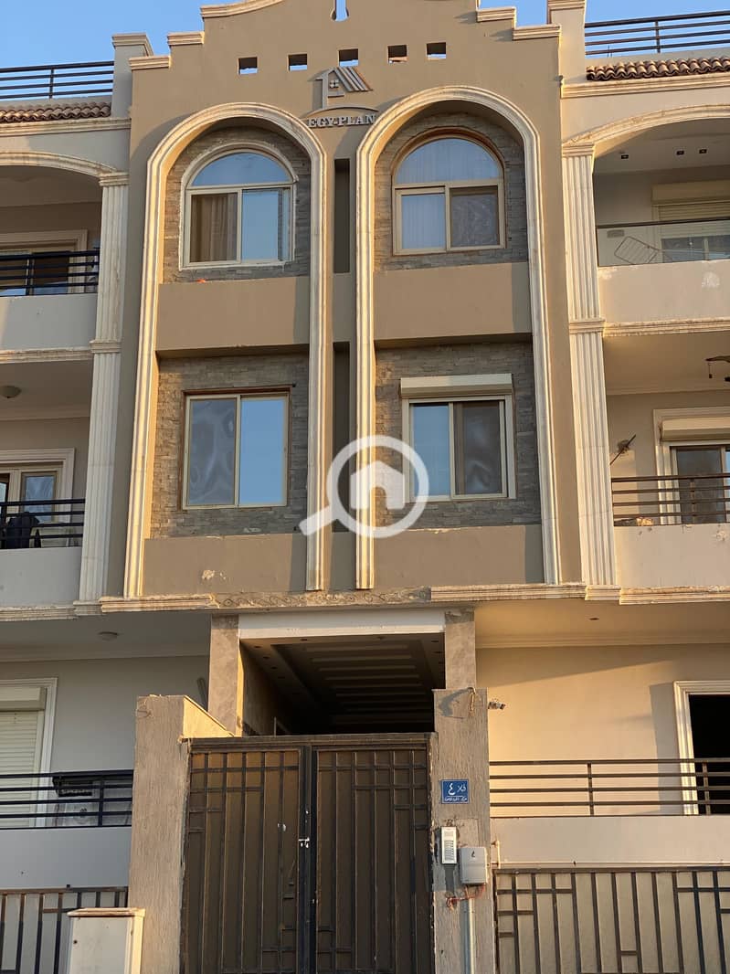 2 077c551b-87a1-424f-82af-12495754e372. jpg