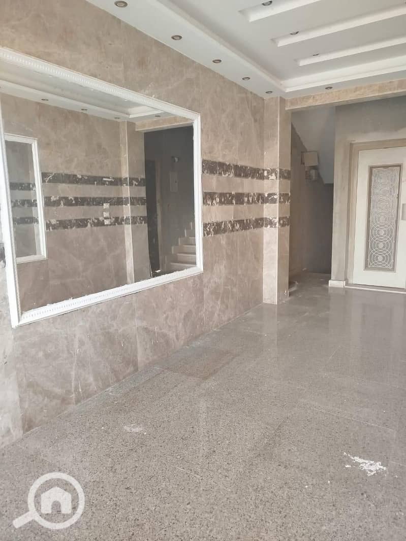 5 9843c924-faa4-48f7-b926-a6ab835d2a6e. jpg