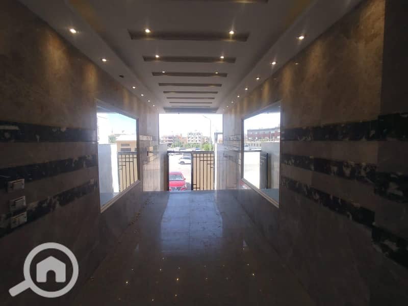 10 fa6c5945-ac29-4751-8e99-67d377ee63e3. jpg