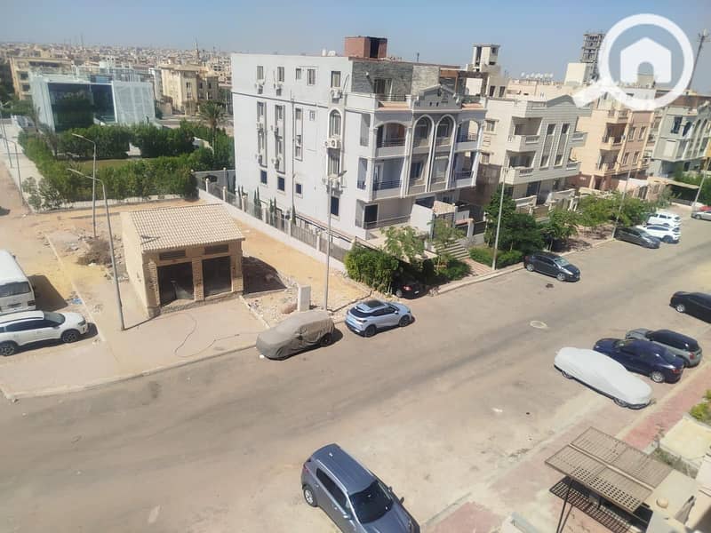 13 7f0da5fc-d02d-48f2-bad6-81c14a7de906. jpg