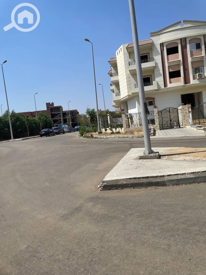 14 60c55b76-437e-43f5-bc68-4610e2130901. jpg