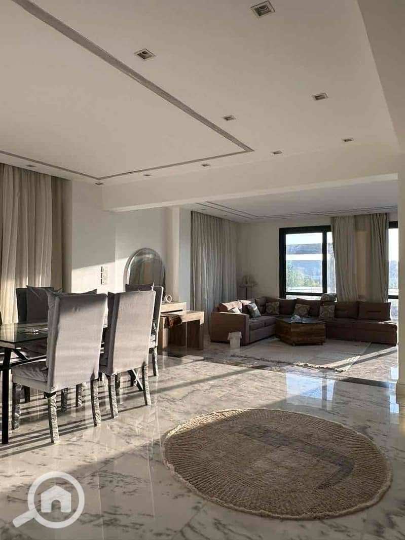 2 0979149f-79f4-4dd8-9748-ffad94df5656. jpg