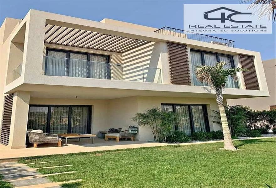 13 5802848-eb575o. png