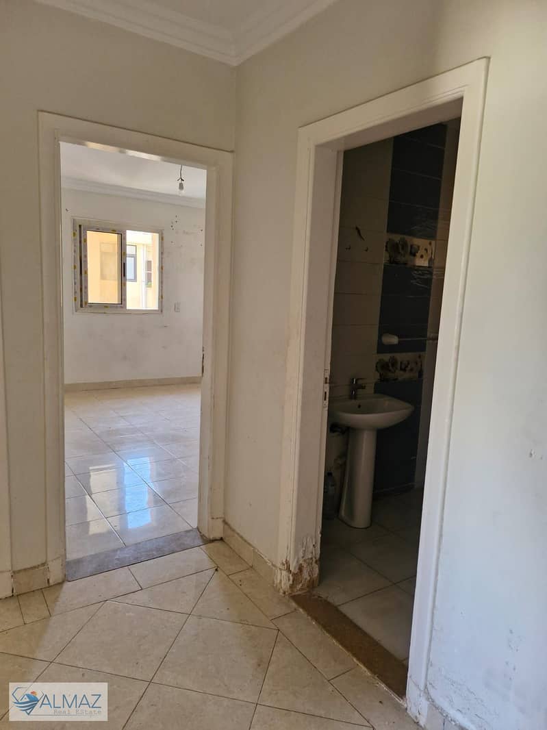 8 WhatsApp Image 2025-12-07 at 3.55. 23 PM (2). jpeg