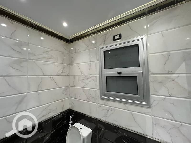 15 WhatsApp Image 2025-12-07 at 5.15. 53 PM (1). jpeg